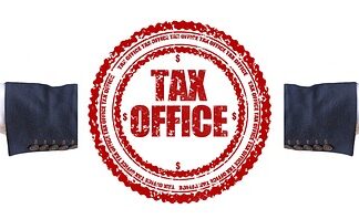 Jak kogoś zgłosić do urzędu skarbowego?