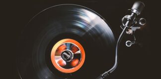 Co jest ważniejsze wpis do księgi wieczystej czy akt notarialny?