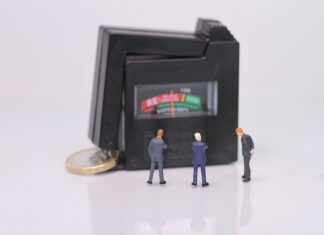 Jakie fazy wyróżniamy w procesie inwestycyjnym?