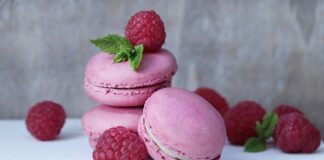 Do czego służy warstwa kontekstowa w sieci Elmana?